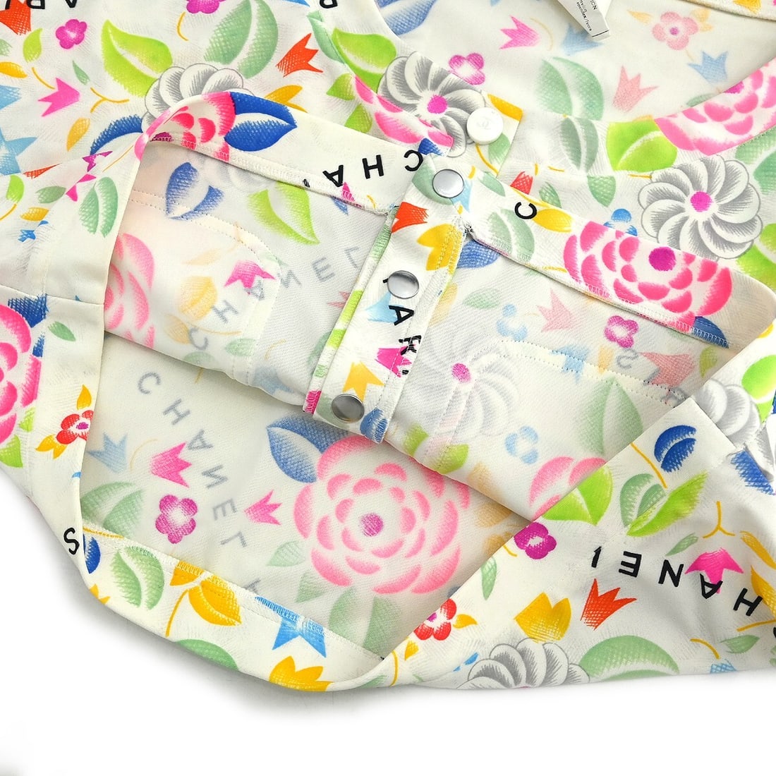 Vintage Chanel Cropped White T-Shirt 96P Size 42 - 6