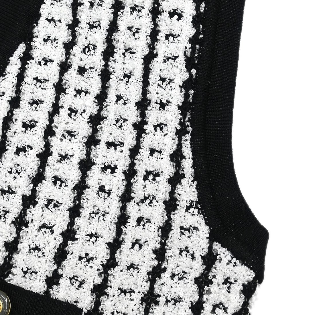 Chanel White Sleeveless V-Neck Knit Vest Top Size #38 - 4