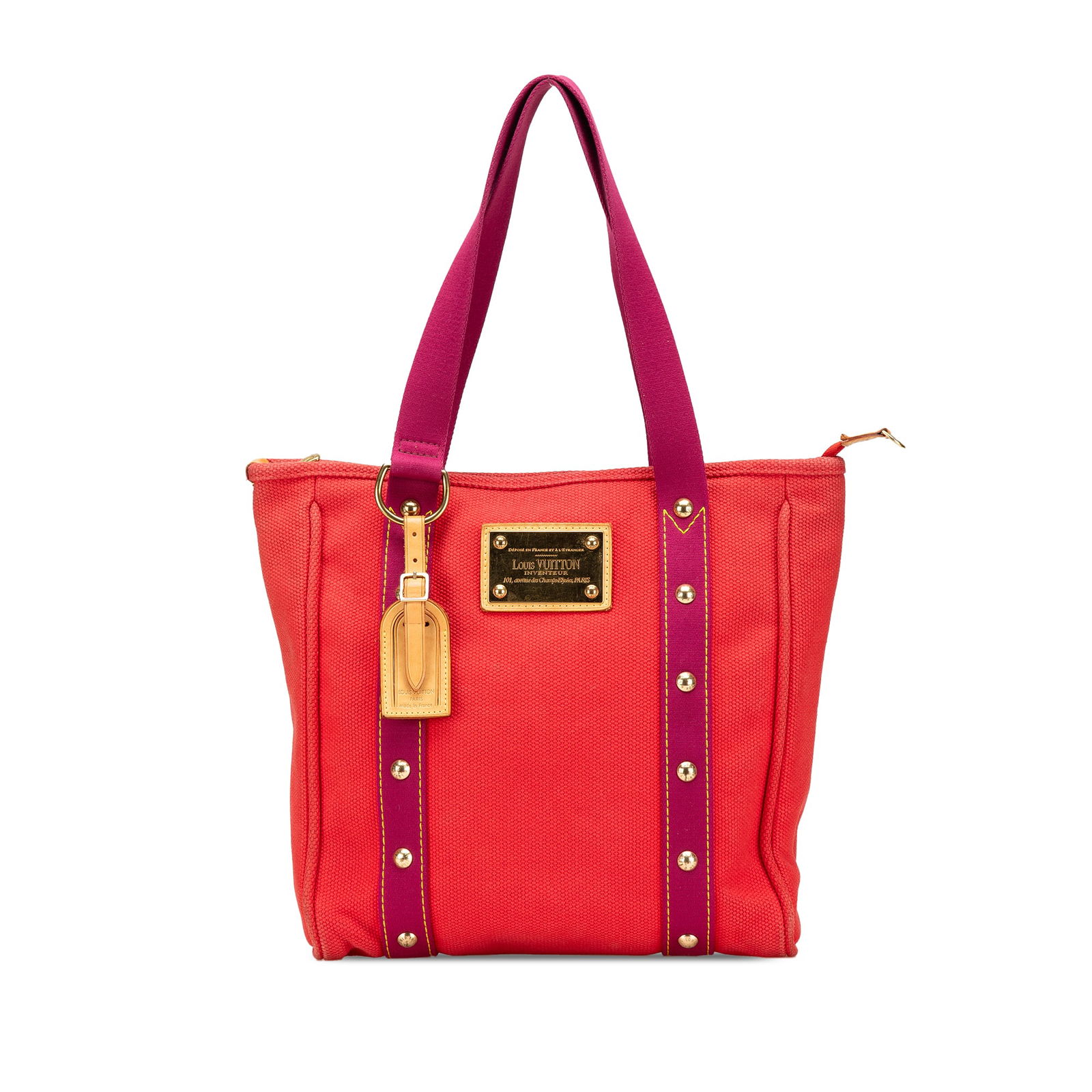 Louis Vuitton Antigua Cabas MM Red Canvas Handbag: Louis Vuitton Antigua Cabas MM Red Canvas Handbag The Louis Vuitton Antigua Cabas MM is a stylish and practical handbag designed for everyday use. It features a durable canvas body with a vibrant red
