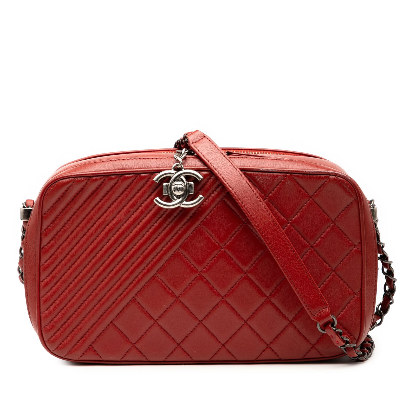Chanel Medium Quilted Lambskin Coco Boy Camera Bag Red: Chanel Medium Quilted Lambskin Coco Boy Camera Bag Red Introducing the Chanel Medium Quilted Lambskin Coco Boy Camera Bag, a stunning accessory crafted from luxurious quilted lambskin leather. This ey