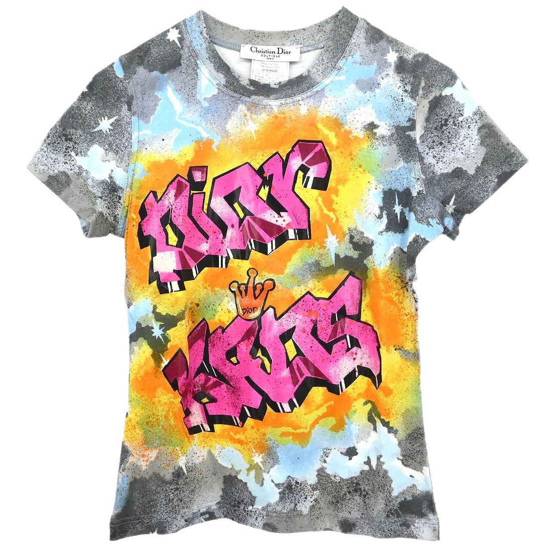 Gray Cotton Christian Dior Kaos Logo T-Shirt Size 38: Gray Cotton Christian Dior Kaos Logo T-Shirt Size 38 This Dior Kaos T-shirt features a classic round neckline and short sleeves, designed in a regular fit. Crafted from 100% cotton, it is presented in