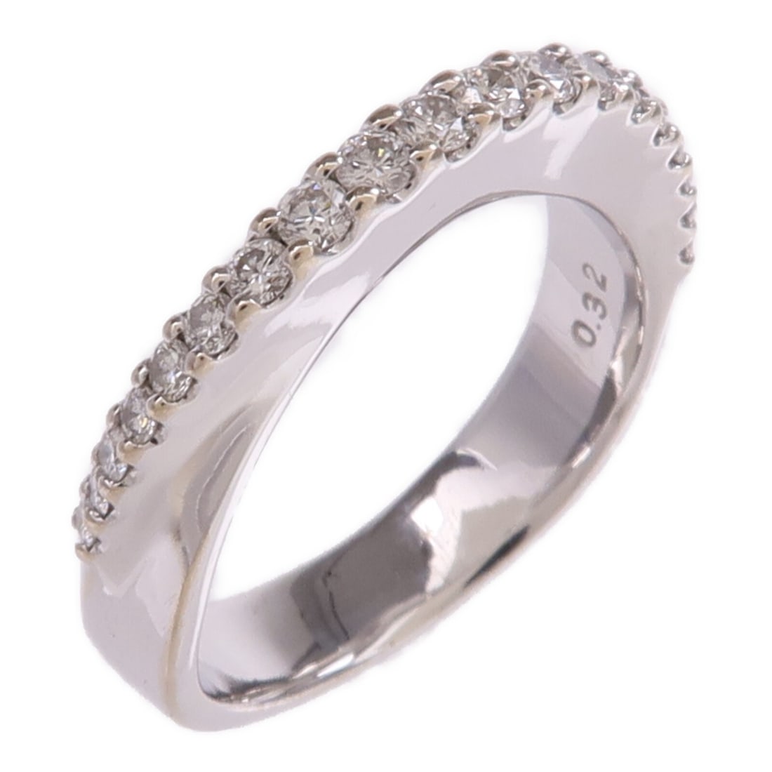 TASAKI 18K White Gold Diamond Ring Size 6.25: TASAKI 18K White Gold Diamond Ring Size 6.25 This TASAKI ring features sparkling diamonds set in 18K white gold. Designed in a classic style, it is crafted for elegance and sophistication. The ring is