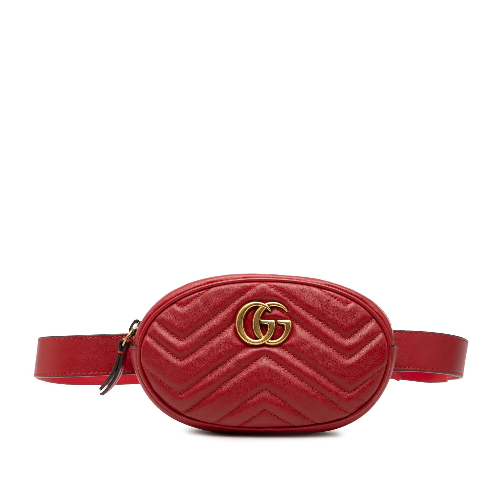 Gucci GG Marmont Matelasse Red Quilted Leather Waist Belt Bag: Gucci GG Marmont Matelasse Red Quilted Leather Waist Belt Bag This Gucci GG Marmont Matelasse leather belt bag features a quilted leather body in red, an adjustable flat leather waist strap, a top zip