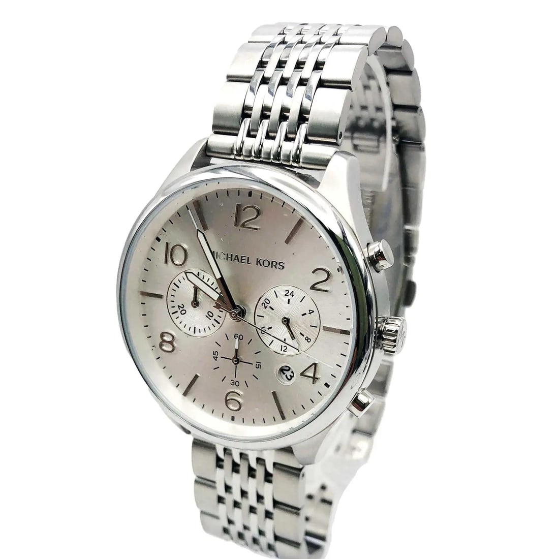 Michael Kors Merrick MK8637 Chronograph Stainless Steel Quartz Watch: Michael Kors Merrick MK8637 Chronograph Stainless Steel Quartz Watch Discover the elegance of the Michael Kors Merrick Chronograph GMT Men's Watch MK8637. This sophisticated wristwatch features a lust