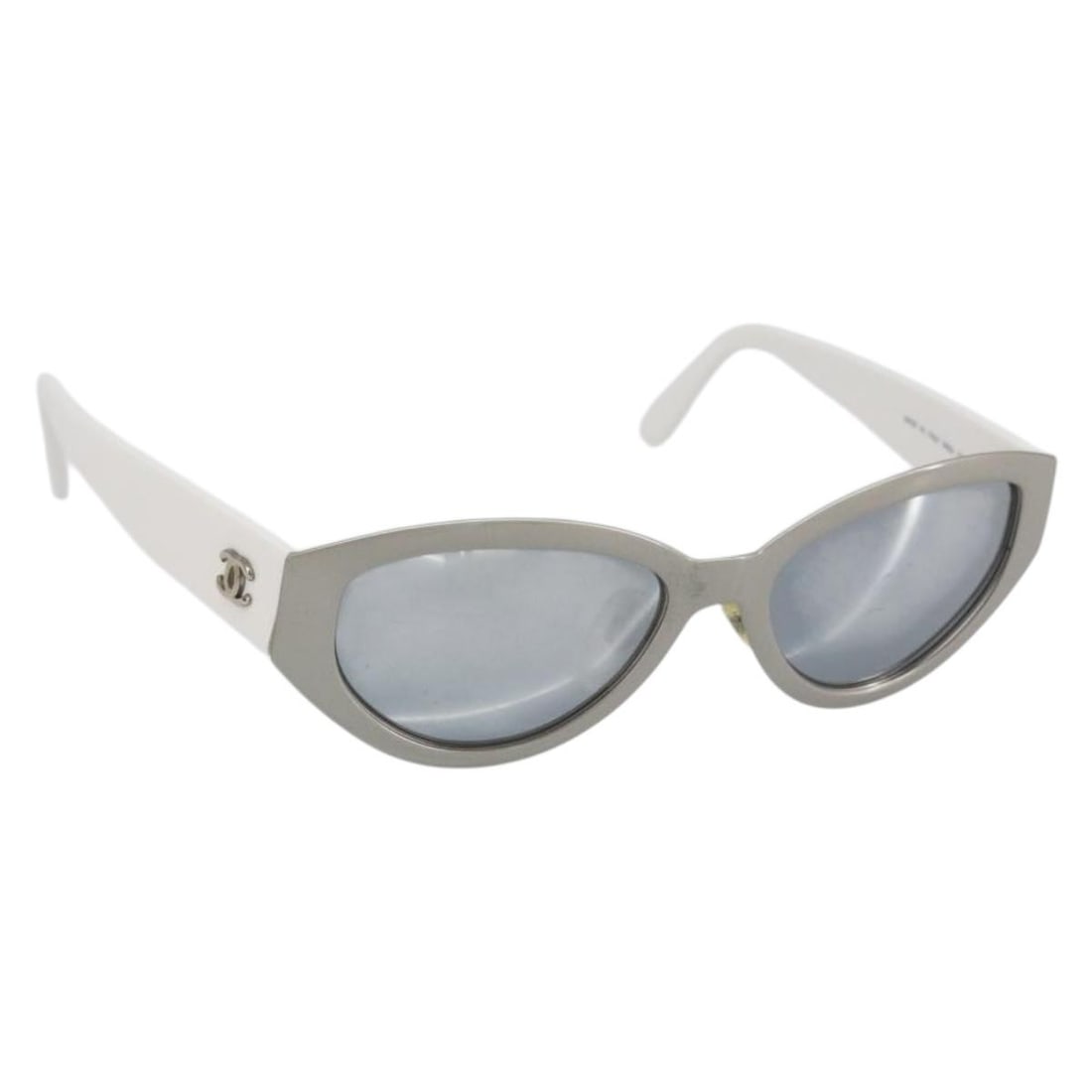 White Plastic Chanel Sunglasses with CC Logo and Case: White Plastic Chanel Sunglasses with CC Logo and Case These CHANEL sunglasses feature a stylish white plastic frame with iconic CC branding. Made in Italy, they offer a sleek and modern look. The sung