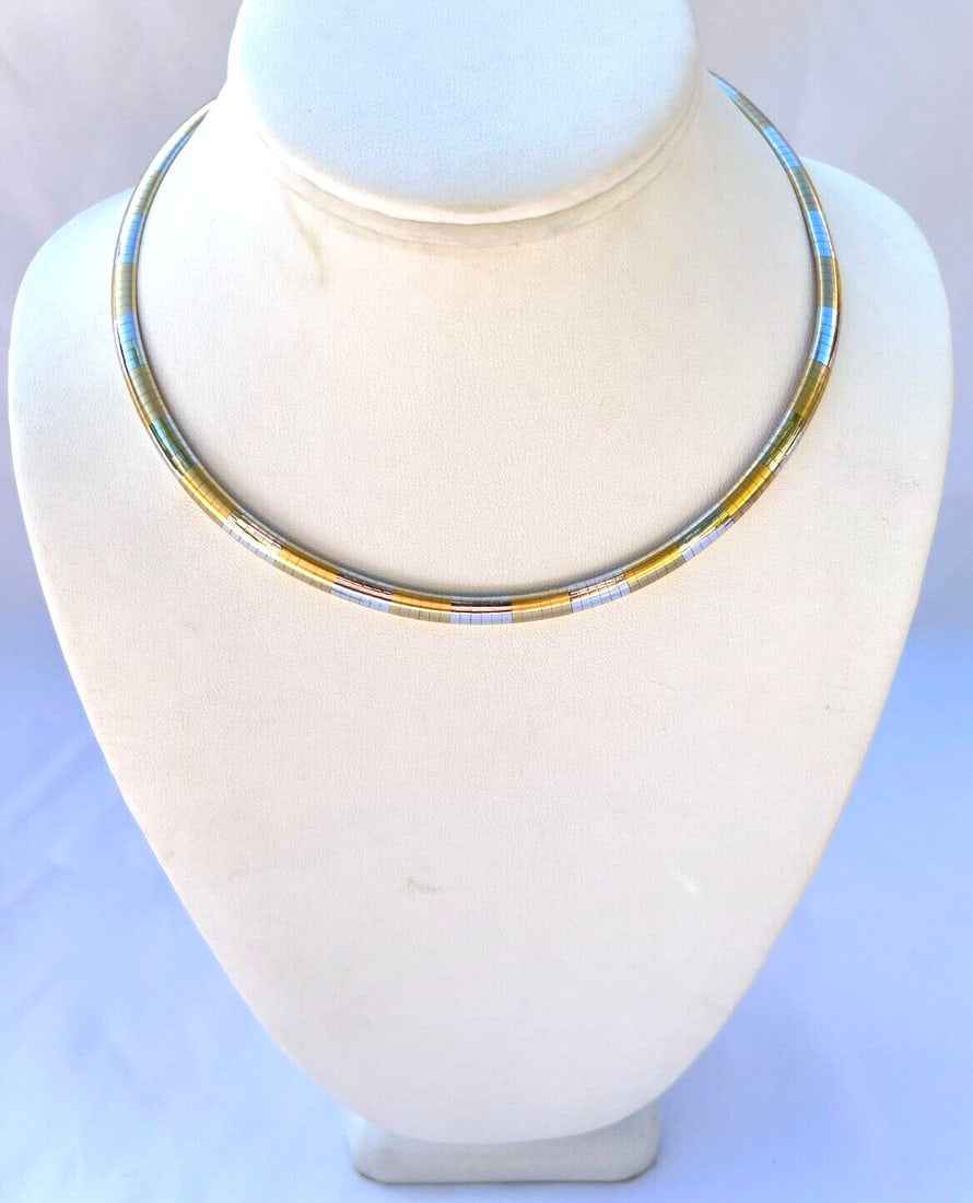 Italian Lurafine 14K Two-Tone Gold Collar Necklace 16 Inch: Italian Lurafine 14K Two-Tone Gold Collar Necklace 16 Inch This exquisite Italian Lurafine necklace showcases a stunning two-tone design crafted from 14K white and yellow gold. Measuring 16" in length