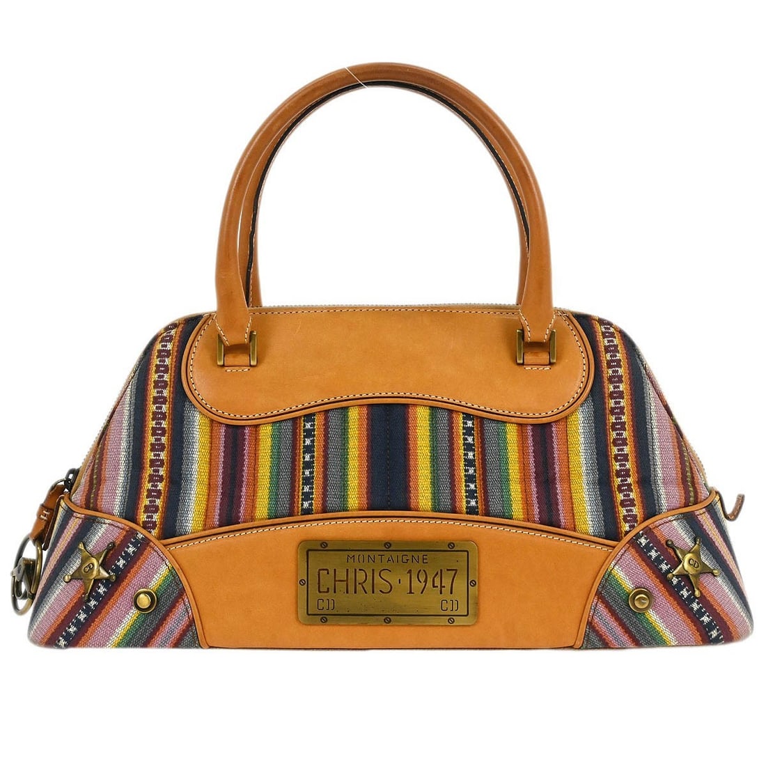 Christian Dior Brown Montaigne Chris Top Handle Bag BM-0022: Christian Dior Brown Montaigne Chris Top Handle Bag BM-0022 Introducing the Christian Dior Brown Montaigne Chris Handbag, a sophisticated and stylish accessory perfect for casual occasions. This mediu