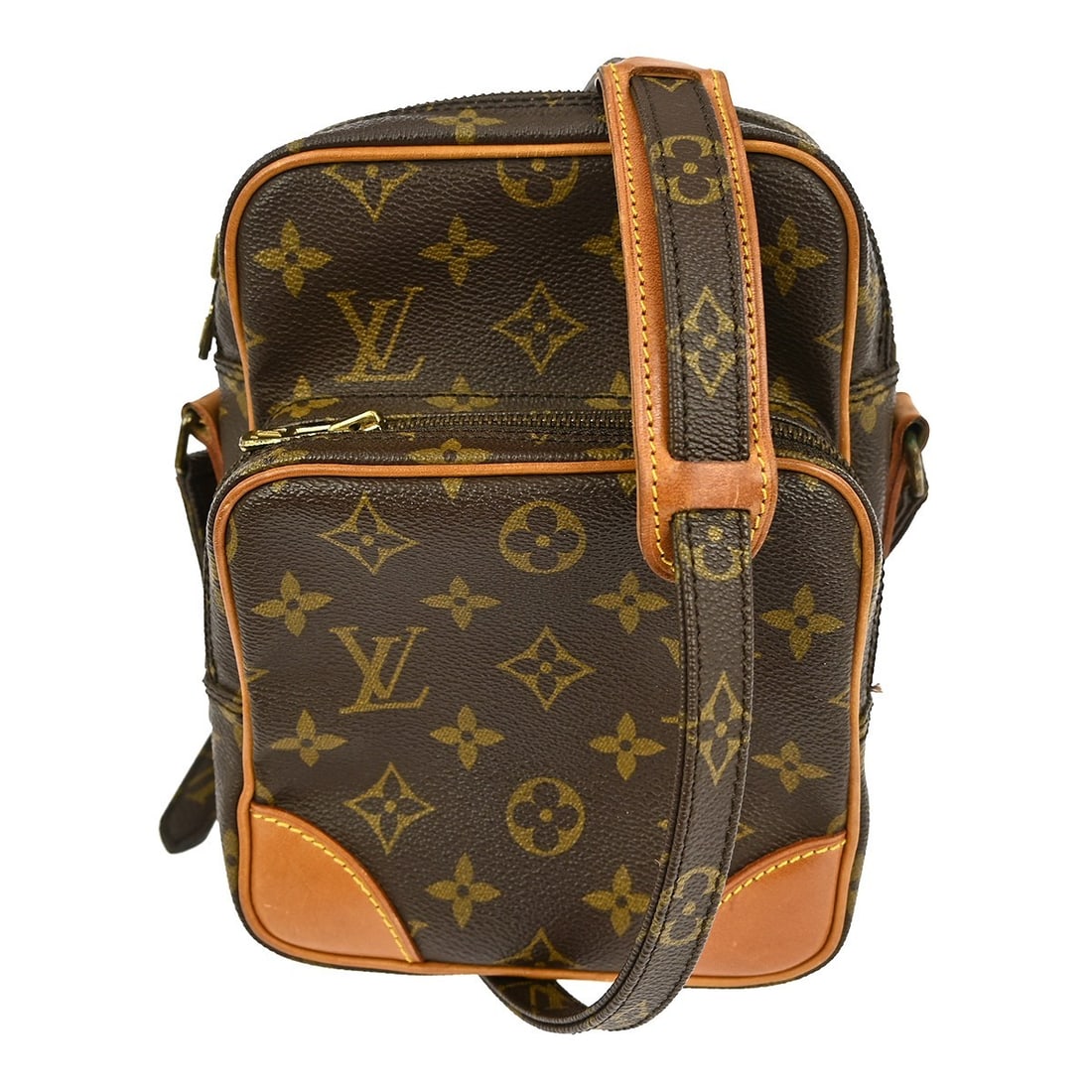 Louis Vuitton Amazone Monogram Canvas Medium Crossbody Bag M45236: Louis Vuitton Amazone Monogram Canvas Medium Crossbody Bag M45236 This Louis Vuitton Amazone crossbody bag features the brand's iconic monogram canvas leather exterior in brown, complemented by a matc