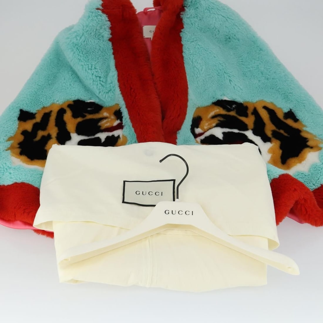 Gucci Peppermint Fur Tiger Poncho Jacket With Suit Cover - 12