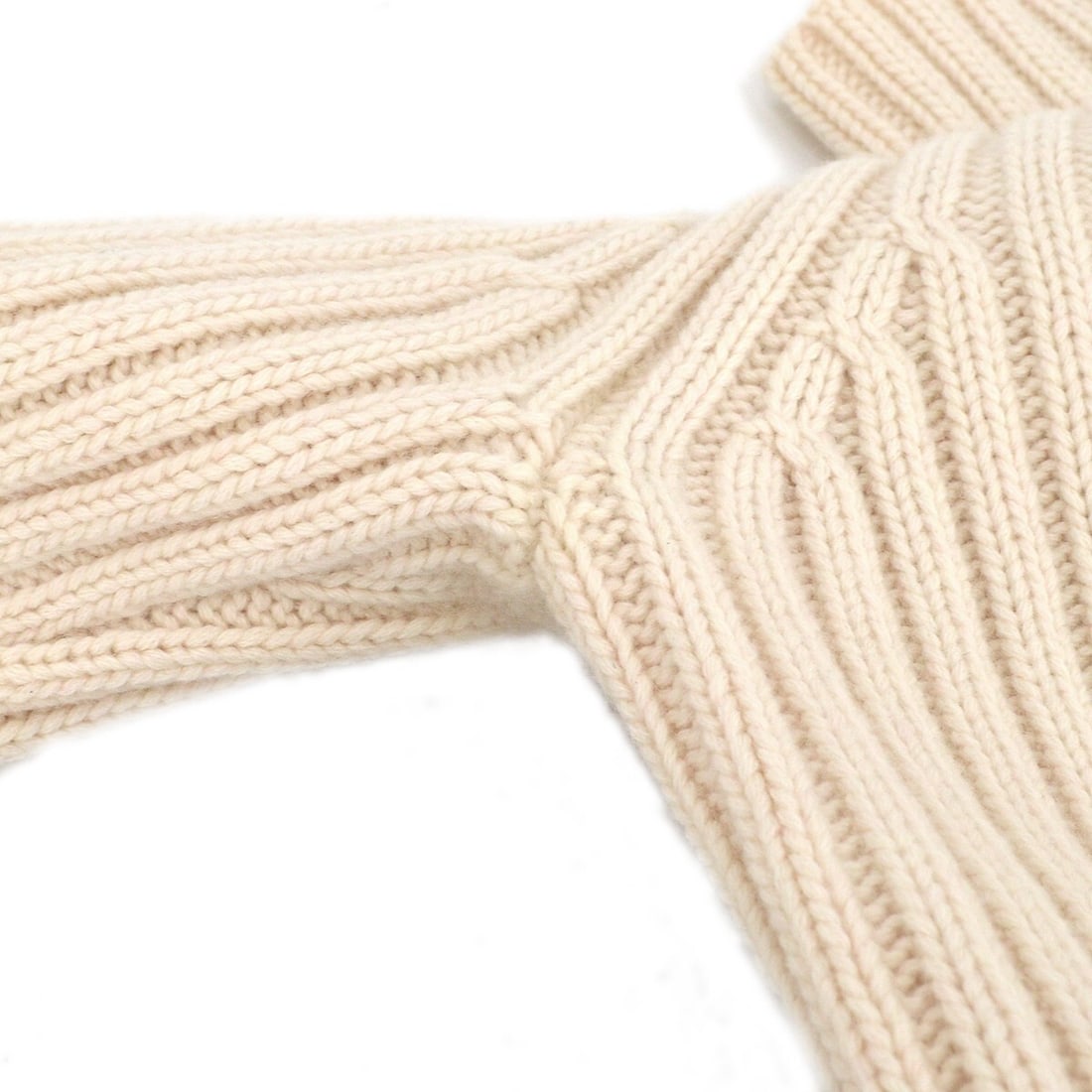Chanel Vintage Ivory Cashmere Turtleneck Sweater 00A #36 - 4