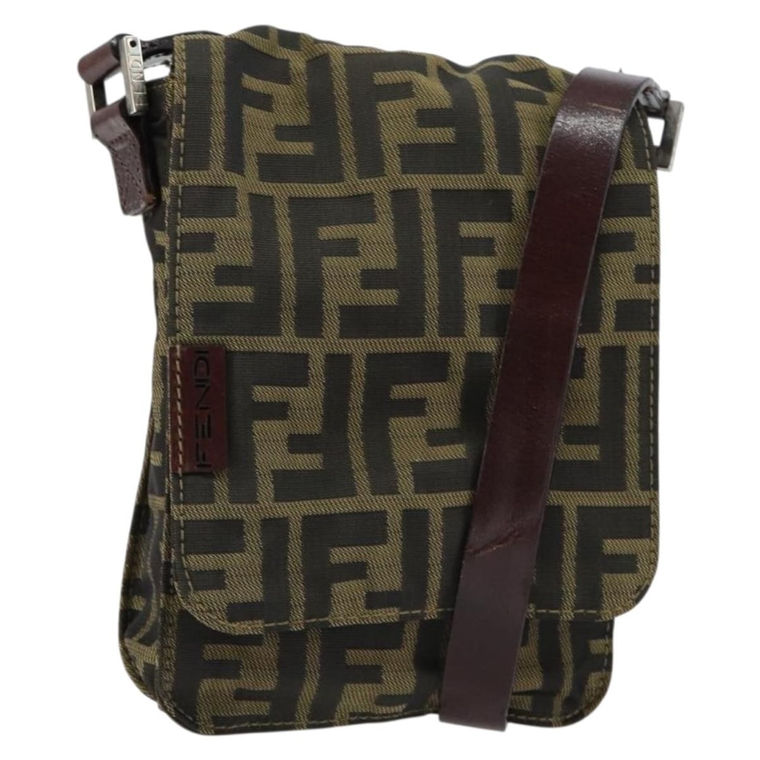Brown Fendi Zucca Canvas Flat Messenger Bag 5x19x5cm: Brown Fendi Zucca Canvas Flat Messenger Bag 5x19x5cm This pre-owned Fendi Flat Messenger Bag for women features the iconic Zucca canvas in brown. It exhibits notable wear including surface rubbing, sl