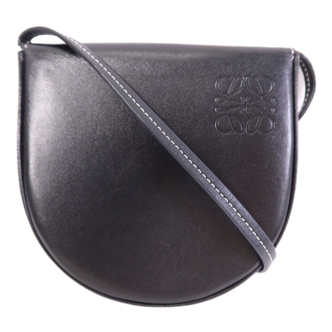 Loewe Small Heel Pouch Black Calfskin Leather Shoulder Bag: Loewe Small Heel Pouch Black Calfskin Leather Shoulder Bag This LOEWE Heel Pouch Small Shoulder Bag is crafted from black calfskin leather and features a compact, regular size. Designed as a shoulder