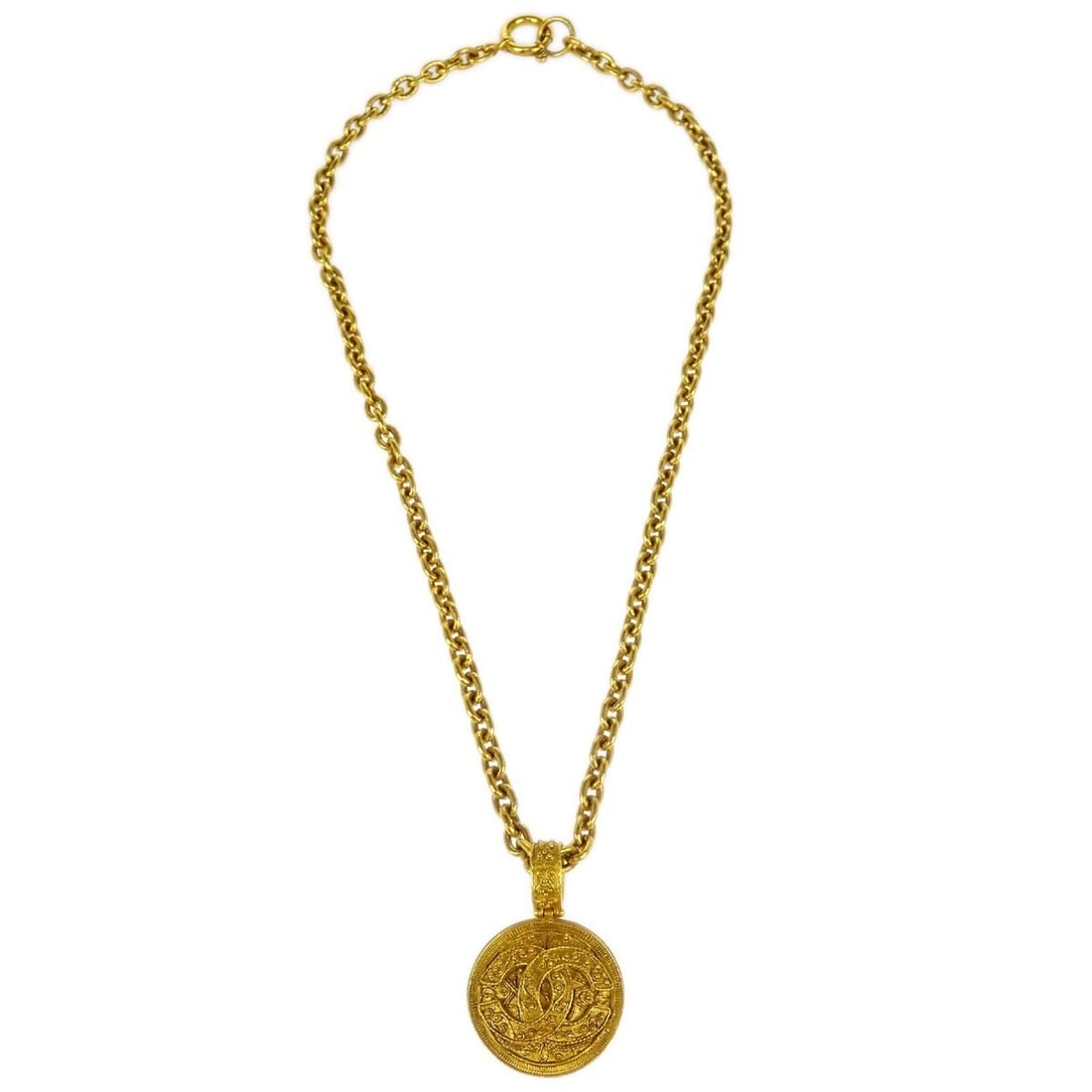 Chanel 94A Gold-Plated Medallion Pendant Necklace: Chanel 94A Gold-Plated Medallion Pendant Necklace This stunning Chanel Medallion Chain Necklace is a luxurious accessory that elevates any outfit. Crafted with a gold-plated finish, this pendant-style