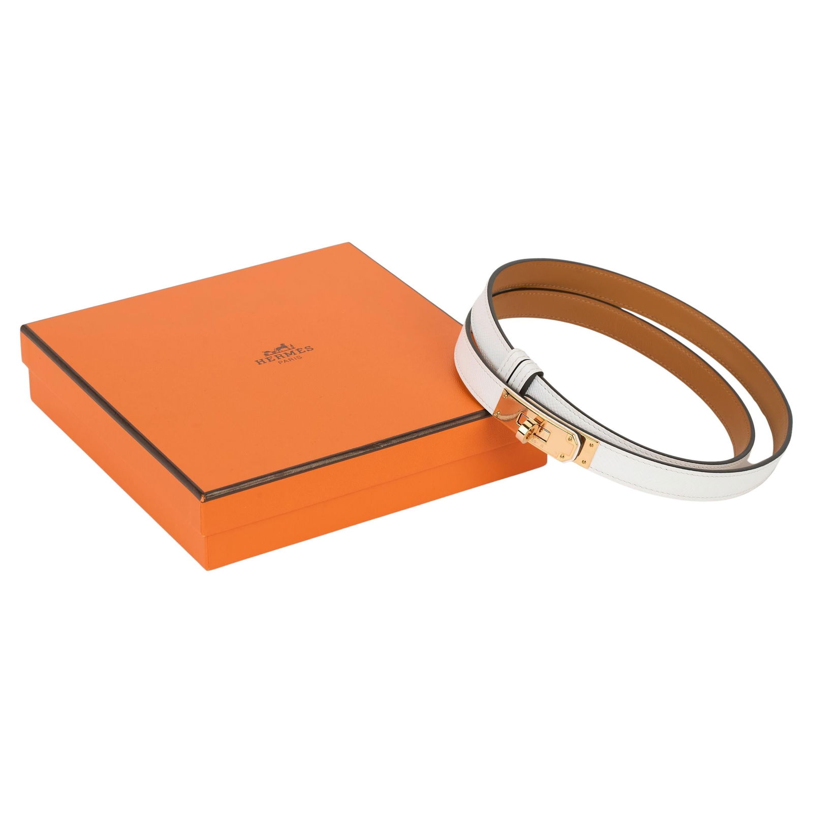 Hermes Kelly 18 White Epsom Calfskin Belt with Rose Gold Buckle: Hermes Kelly 18 White Epsom Calfskin Belt with Rose Gold Buckle This exquisite Hermes Kelly belt features a beautifully crafted white leather made from Epsom calfskin, complemented by a stunning rose