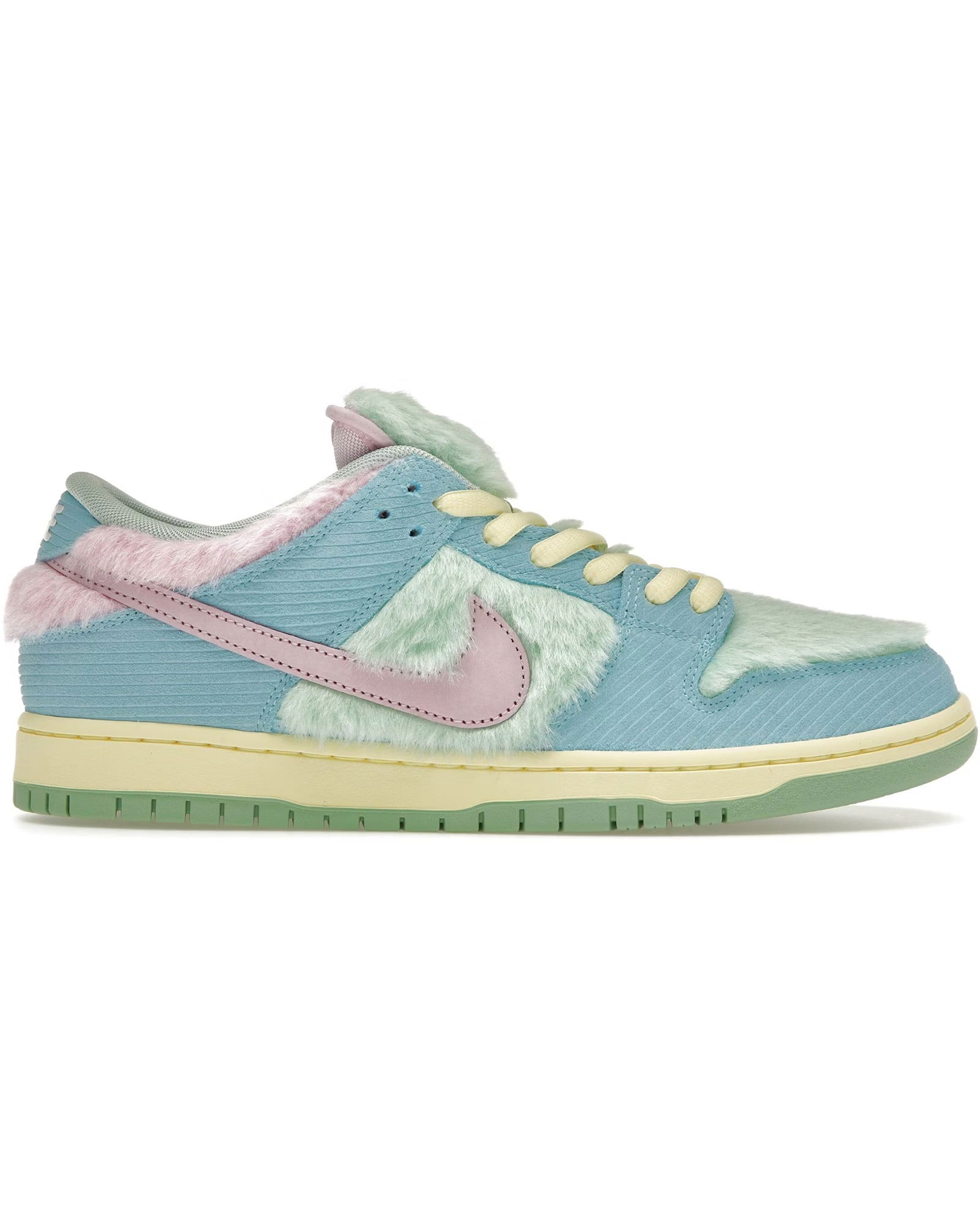 Nike SB Dunk Low Verdy Visty Sneakers Size 9 Men 10.5 Women: Nike SB Dunk Low Verdy Visty Sneakers Size 9 Men 10.5 Women Authentic Nike SB Dunk Low Verdy Visty sneakers in un-used and unworn condition. Features a men's size 9 and women's size 10.5. Specificatio