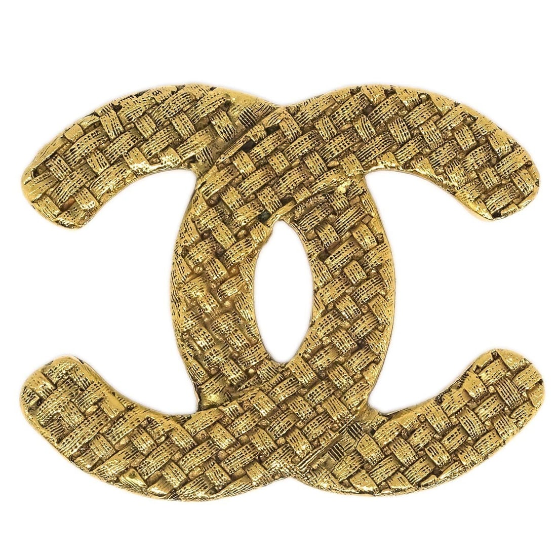 Chanel Gold-Plated CC Brooch Pin Model 29/1262: Chanel Gold-Plated CC Brooch Pin Model 29/1262 This exquisite Chanel CC Brooch Pin showcases a timeless design crafted from gold-plated material, epitomizing elegance and luxury. The brooch features t