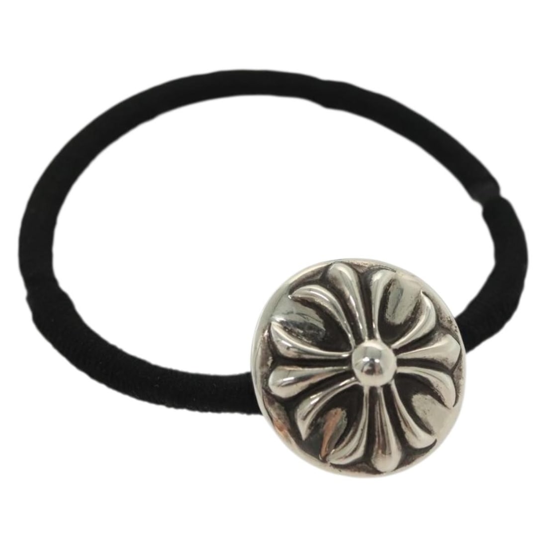 Chrome Hearts Ag925 Silver Hair Tie Authentic 2.4inch: Chrome Hearts Ag925 Silver Hair Tie Authentic 2.4inch This Chrome Hearts hair tie is crafted from Ag925 silver, showcasing the brand's distinctive style. Measuring approximately 2.4 inches (6 cm) in h