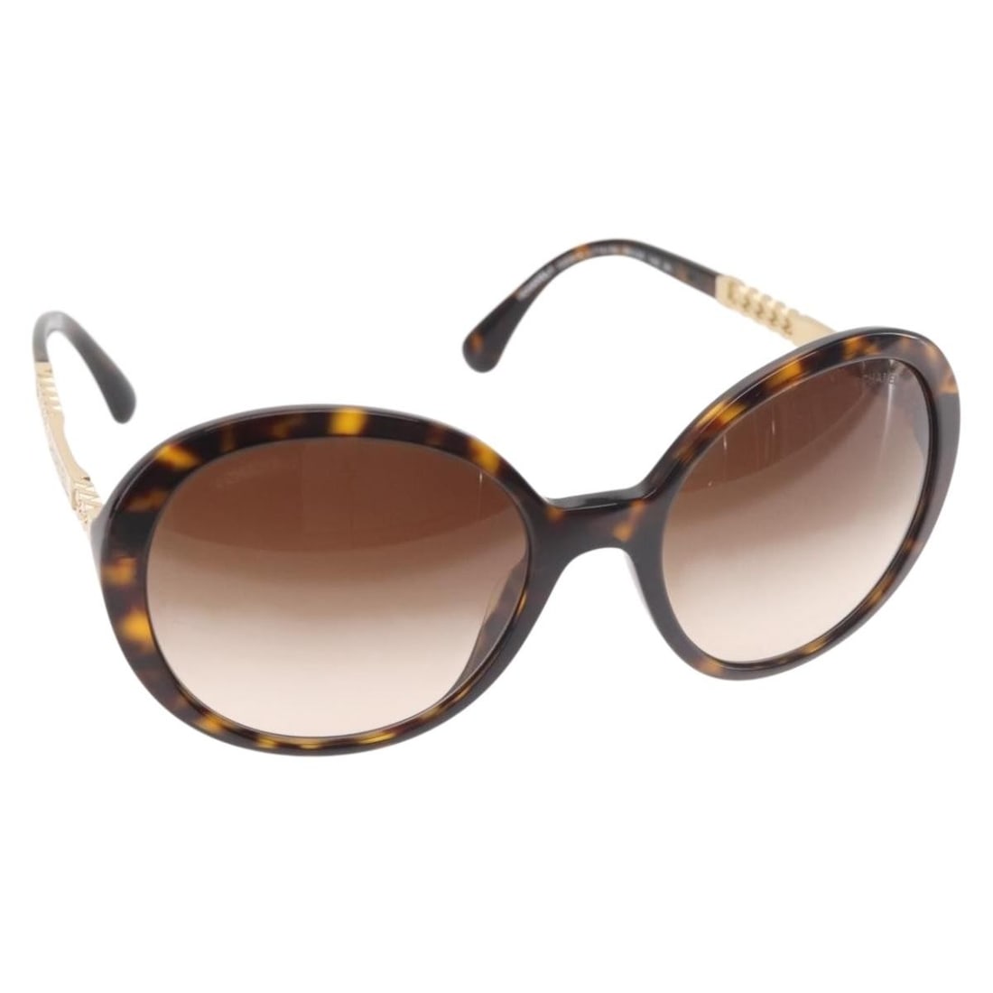 CHANEL Brown Plastic Sunglasses Auth Italy 145548: CHANEL Brown Plastic Sunglasses Auth Italy 145548 Elevate your accessory collection with these authentic CHANEL sunglasses, crafted from high-quality plastic in a rich brown color. These stylish sungl