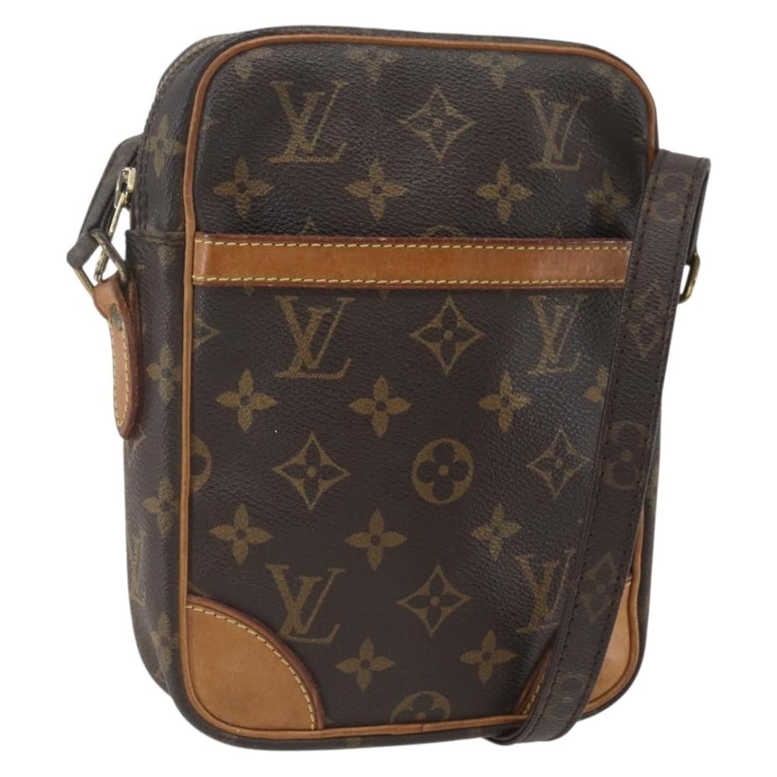 Louis Vuitton Danube Monogram Canvas Shoulder Bag M45266 France: Louis Vuitton Danube Monogram Canvas Shoulder Bag M45266 France This Louis Vuitton Monogram Danube Shoulder Bag features the iconic monogram canvas exterior with a compact and versatile design. The ba