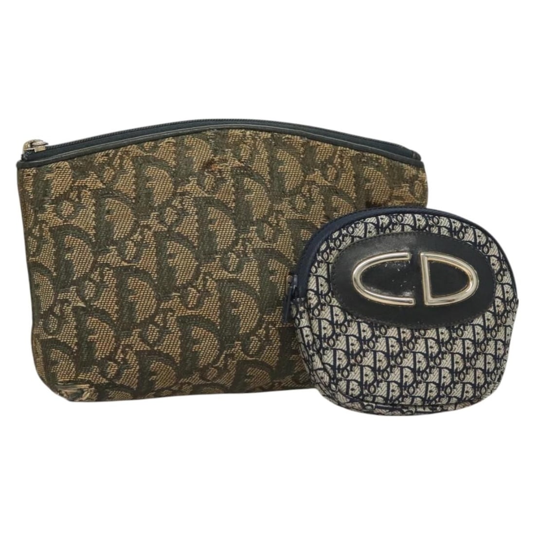 Christian Dior Trotter Canvas Pouch Set Blue Beige Silver Auth: Christian Dior Trotter Canvas Pouch Set Blue Beige Silver Auth This Christian Dior Trotter Canvas Pouch set features a stylish combination of blue, beige, and silver colors, making it a versatile addi