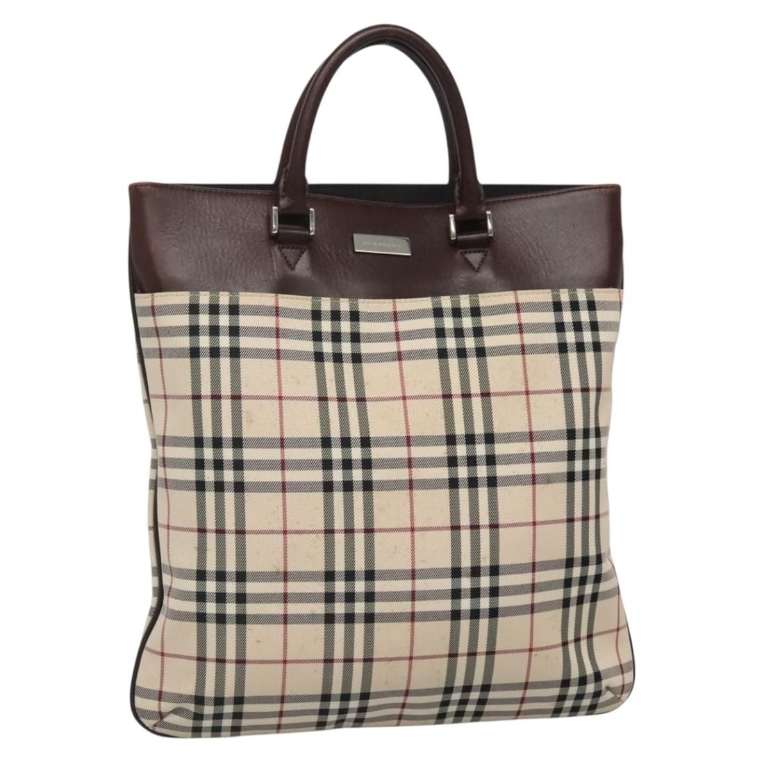 Burberry Nova Check Beige Silver Hand Bag Nylon Auth: Burberry Nova Check Beige Silver Hand Bag Nylon Auth This Burberry Nova Check Hand Bag is crafted from durable nylon in a stylish beige and silver color combination. The bag features a spacious interi