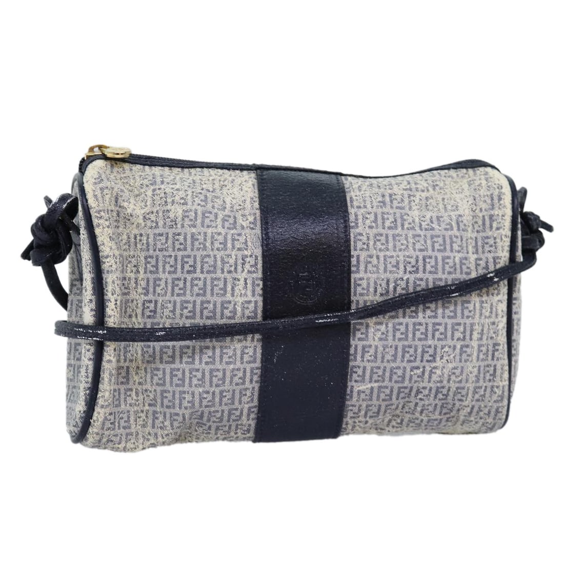 FENDI Zucchino Canvas White Navy Shoulder Bag Coated Canvas Italy Auth: FENDI Zucchino Canvas White Navy Shoulder Bag Coated Canvas Italy Auth This authentic Fendi Zucchino Shoulder Bag is crafted from coated canvas in a striking white and navy color combination. Measurin
