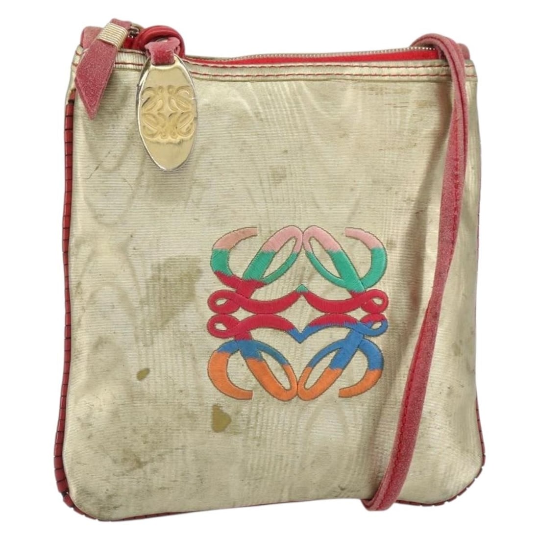 Loewe Anagram Gold Leather Shoulder Bag Italian Made: Loewe Anagram Gold Leather Shoulder Bag Italian Made This LOEWE Anagram shoulder bag is crafted from gold-colored leather and features a compact square shape. Made in Italy, the bag includes a shoulde