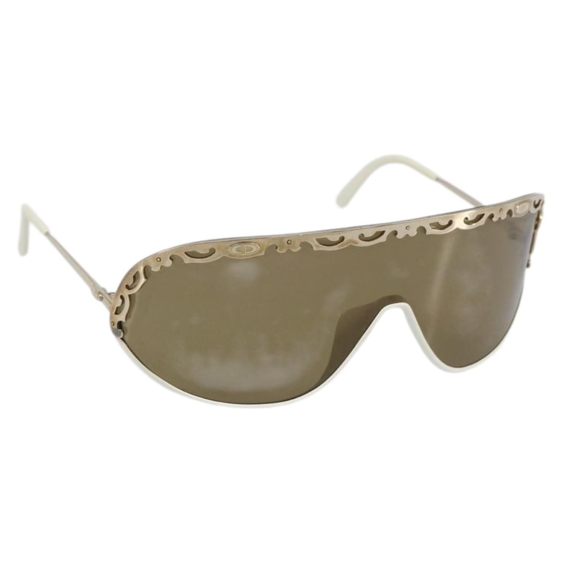 Brown Plastic Christian Dior Sunglasses Made in Italy: Brown Plastic Christian Dior Sunglasses Made in Italy These Christian Dior sunglasses feature a brown plastic frame and offer a stylish accessory for everyday wear. Crafted in Italy, they have an appr