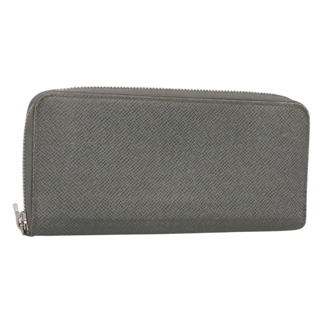 Louis Vuitton Taiga Zippy Wallet M32601 Gray Leather Authentic: Louis Vuitton Taiga Zippy Wallet M32601 Gray Leather Authentic This authentic LOUIS VUITTON Taiga Zippy Wallet in Gray/Gracie is a stylish long wallet crafted from premium Taiga leather. It features a