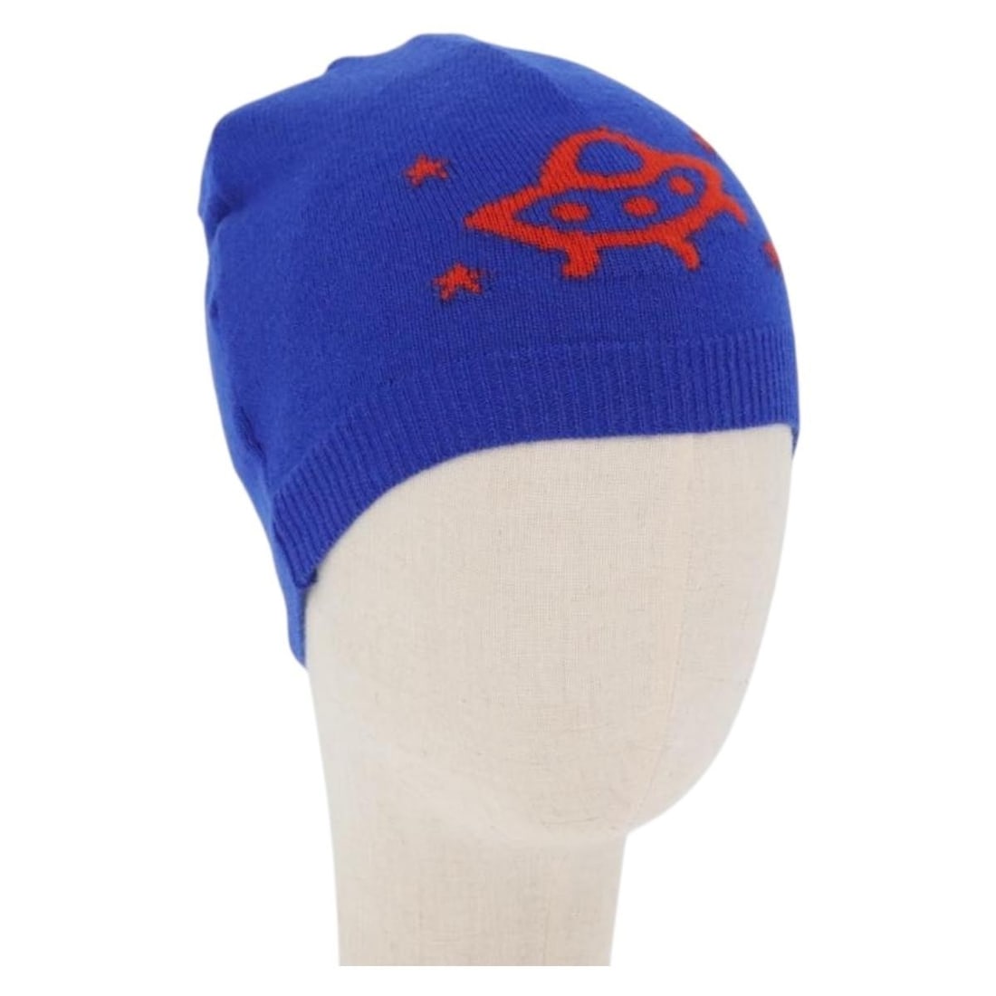 Blue GG Canvas Cap by Gucci in Size L: Blue GG Canvas Cap by Gucci in Size L This GUCCI cap features the iconic GG Canvas material in blue and is designed in a women's size large. Crafted in Italy, the cap offers a stylish and recognizable