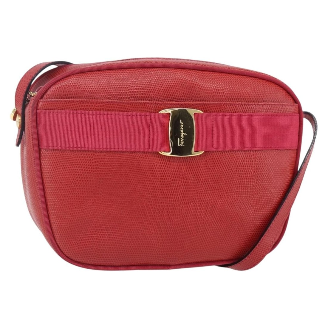 Salvatore Ferragamo Vala Red Gold Leather Shoulder Bag Authentic: Salvatore Ferragamo Vala Red Gold Leather Shoulder Bag Authentic This stunning Salvatore Ferragamo Vala Shoulder Bag is crafted from high-quality leather in a striking red and gold color combination.