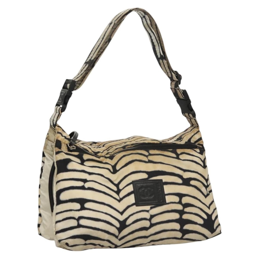 CHANEL Nylon Sports Shoulder Bag White Black CC Logo Made in Italy: CHANEL Nylon Sports Shoulder Bag White Black CC Logo Made in Italy This CHANEL Sports Shoulder Bag combines functionality with style, featuring a chic white and black nylon exterior. Designed for vers