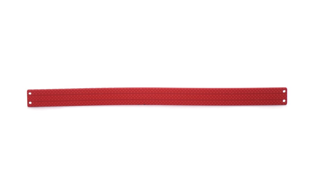 12mm Red Rubber Wristwatch Band by Hublot: 12mm Red Rubber Wristwatch Band by Hublot This is a pre-owned Hublot red rubber wristwatch band with a width of 12mm. Designed for Hublot watches, it offers an authentic replacement option from Switze