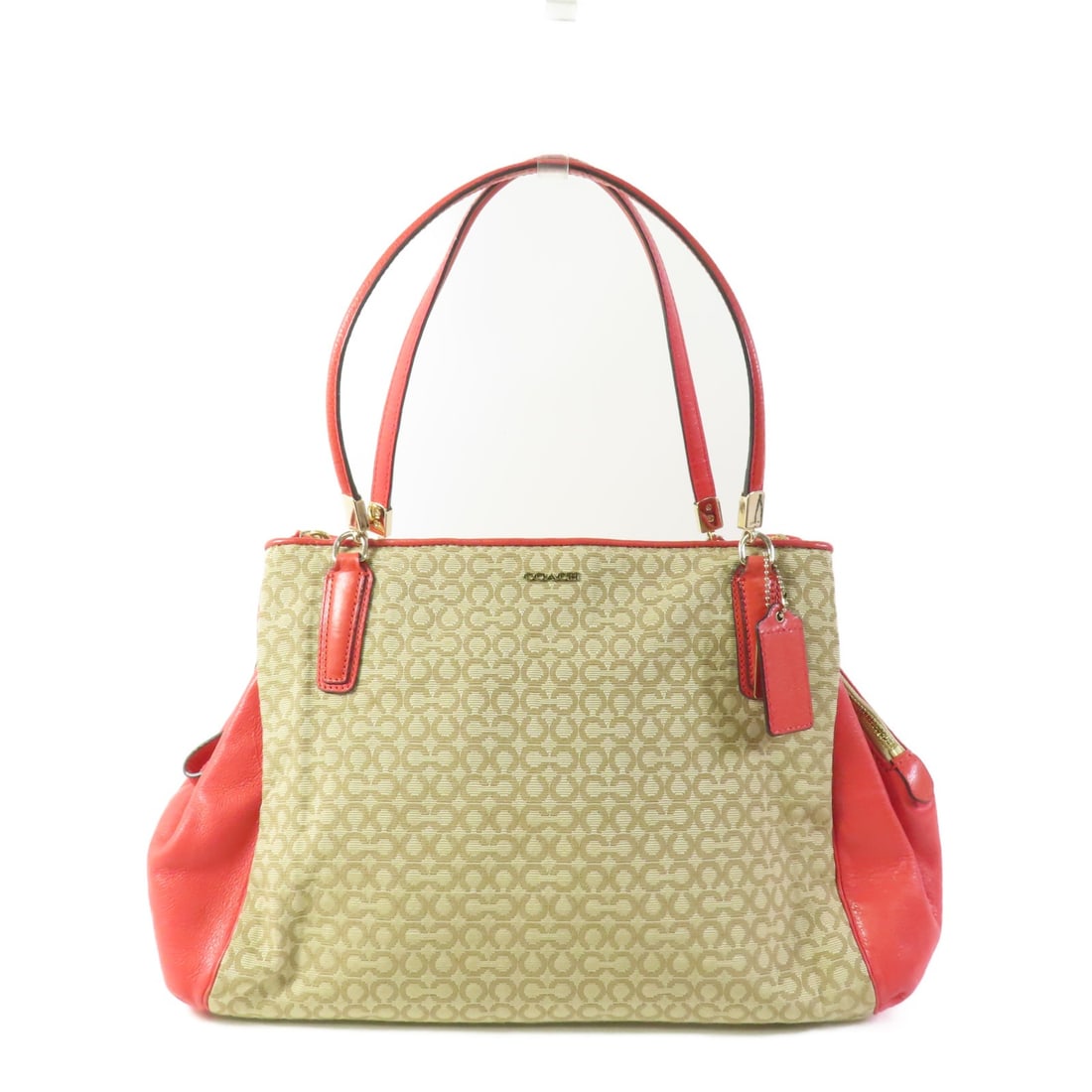 COACH Beige Red Canvas Tote Bag GHW USA Made: COACH Beige Red Canvas Tote Bag GHW USA Made This elegant COACH shoulder bag combines style and functionality. Crafted from durable canvas, it features a chic beige exterior with striking red accents.