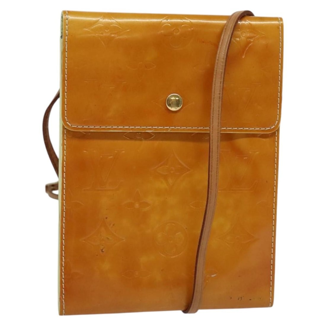 LOUIS VUITTON Monogram Vernis Kenmare Pouch Yellow M91060 Authentic: LOUIS VUITTON Monogram Vernis Kenmare Pouch Yellow M91060 Authentic This Louis Vuitton Monogram Vernis Kenmare Pouch is a stylish accessory crafted from durable patent leather in a vibrant yellow hue.