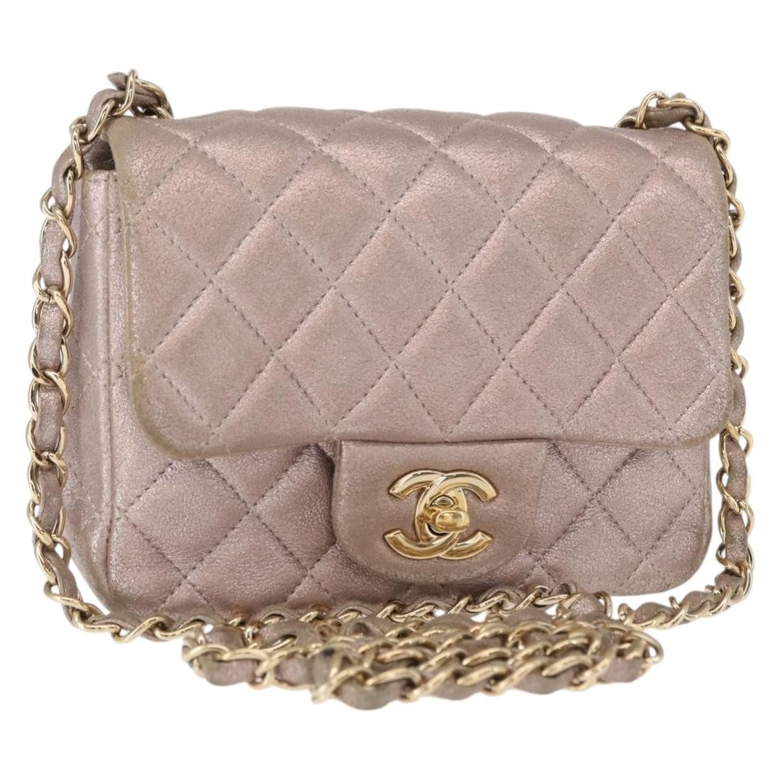 Chanel Matelasse 17 Pink Leather Shoulder Bag with Gold Chain Italy: Chanel Matelasse 17 Pink Leather Shoulder Bag with Gold Chain Italy This CHANEL Matelasse 17 chain shoulder bag is crafted from pink leather with gold accents. Made in Italy, it features a classic cha