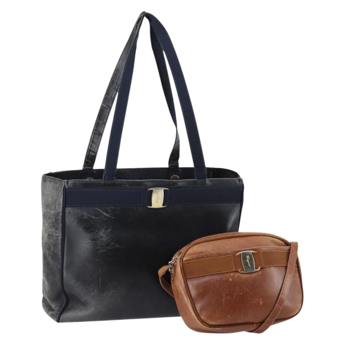Salvatore Ferragamo Vala Leather Shoulder Bag Set Brown Navy Auth: Salvatore Ferragamo Vala Leather Shoulder Bag Set Brown Navy Auth This Salvatore Ferragamo Vala Shoulder Bag showcases a stylish blend of brown and navy leather, exuding a sophisticated Italian crafts
