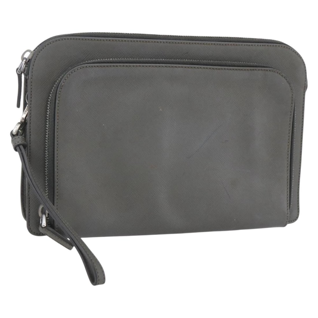 PRADA Gray Silver Saffiano Leather Clutch Bag Authentic 152965: PRADA Gray Silver Saffiano Leather Clutch Bag Authentic 152965 This PRADA Clutch Bag is a stylish accessory crafted from high-quality Saffiano leather in a sophisticated gray and silver color combinat