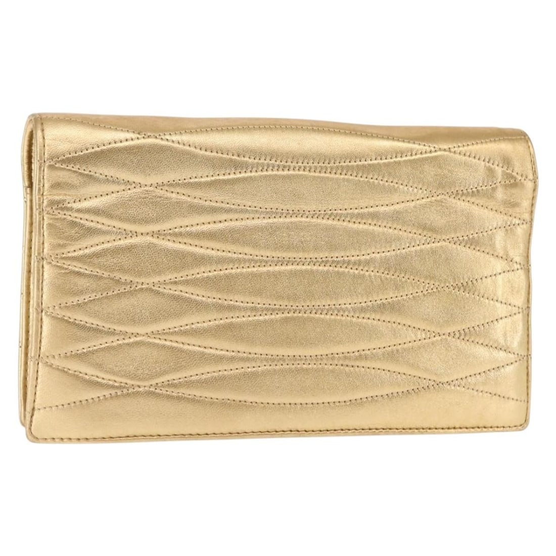 CHANEL Gold Leather Clutch Bag Auth 2562767 France: CHANEL Gold Leather Clutch Bag Auth 2562767 France This elegant CHANEL Clutch Bag is crafted from luxurious leather in a stunning gold hue, making it a perfect accessory for any occasion. Measuring ap