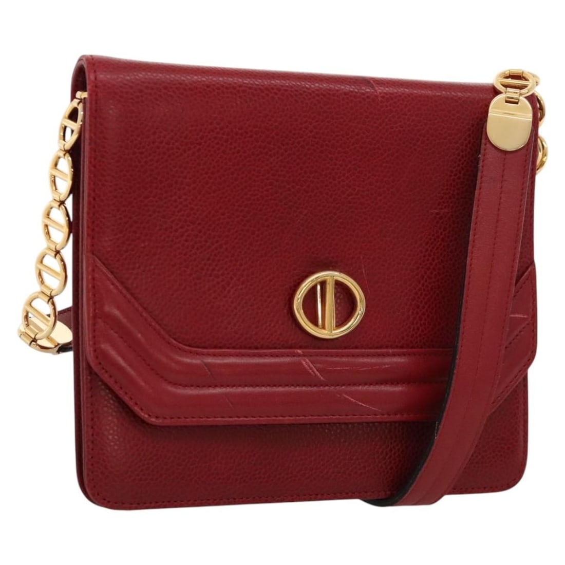 Christian Dior Gold Red Leather Shoulder Bag France KD333: Christian Dior Gold Red Leather Shoulder Bag France KD333 This stylish Christian Dior Shoulder Bag combines luxurious leather with a striking gold and red color palette. Crafted in France, this bag fe