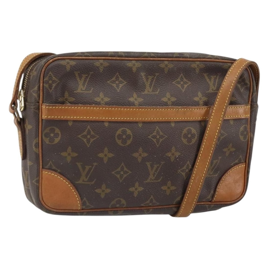 Louis Vuitton Trocadero 27 Monogram Canvas Shoulder Bag M51274 France: Louis Vuitton Trocadero 27 Monogram Canvas Shoulder Bag M51274 France This is a Louis Vuitton Monogram Trocadero 27 Shoulder Bag, crafted from iconic Monogram canvas. The bag features a spacious inter