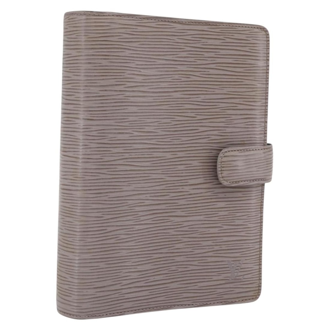 Louis Vuitton Epi Leather Lilac MM Agenda Cover R2004B: Louis Vuitton Epi Leather Lilac MM Agenda Cover R2004B This is a LOUIS VUITTON Epi Agenda MM day planner cover in lilac. Crafted from Epi leather, this planner cover features a button clasp closure an