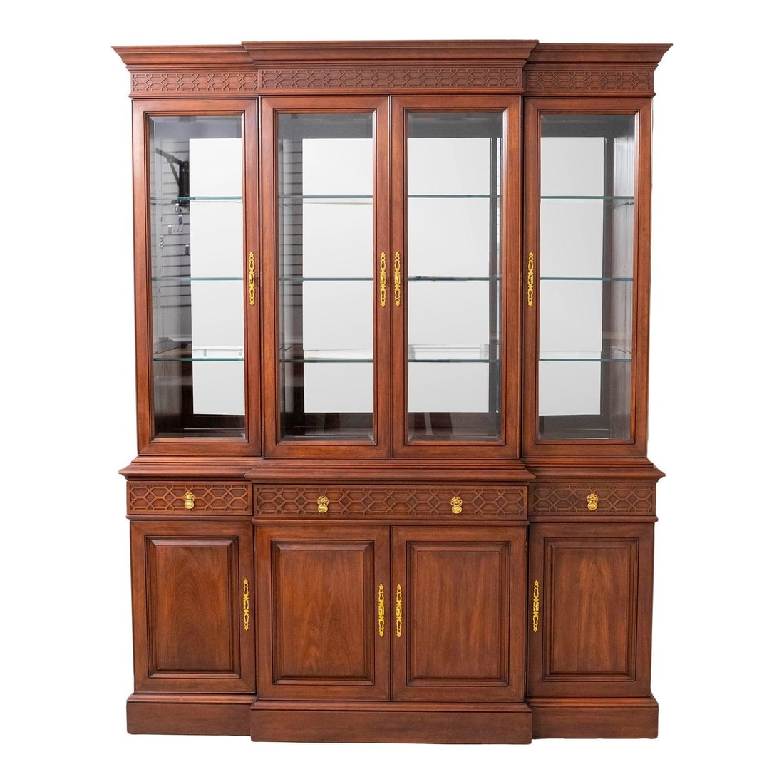 Henkel Harris Model 2386 Cherry Breakfront China Cabinet Lighted Interior (1 of 10)