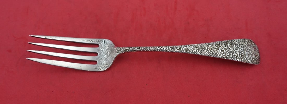J.E. Caldwell Paisley Design Sterling Silver Cold Meat Fork 8 5/8": J.E. Caldwell Paisley Design Sterling Silver Cold Meat Fork 8 5/8" This exquisite cold meat fork features the elegant Paisley design by J.E. Caldwell, crafted from high-quality sterling silver. Measur