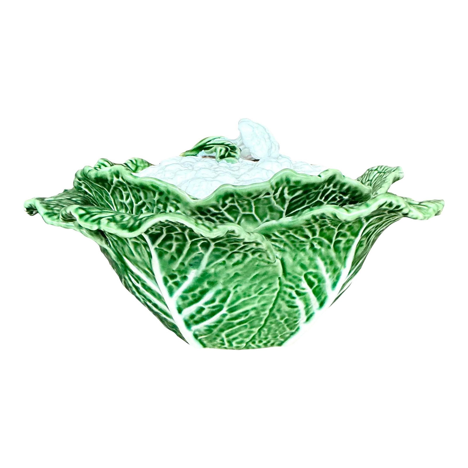 Elegant Vintage Regency Portuguese Ceramic Cauliflower Tureen: Elegant Vintage Regency Portuguese Ceramic Cauliflower Tureen Add a touch of elegance to your dining experience with this Vintage Regency Portuguese Cauliflower Tureen. Crafted with exquisite attentio