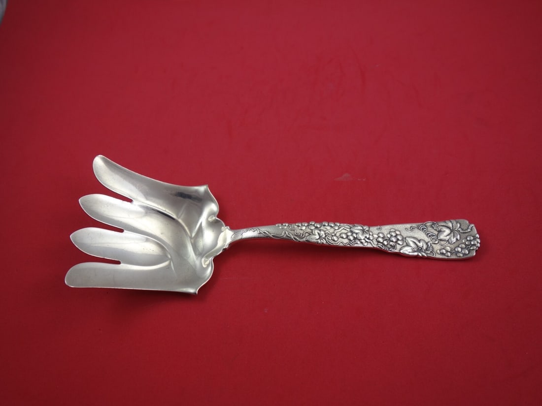 Tiffany & Co. Vine Sterling Silver Asparagus Fork with Grape Motif 9 inches: Tiffany & Co. Vine Sterling Silver Asparagus Fork with Grape Motif 9 inches Discover the exquisite Vine by Tiffany sterling silver asparagus fork, a stunning piece of serving ware with a unique grapev