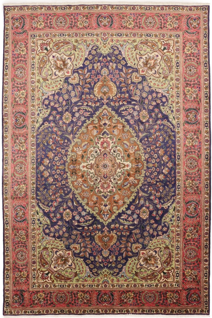 Hand-Knotted Wool Area Rug 6'8 x 10' Vintage Floral Purple Western Asia: Hand-Knotted Wool Area Rug 6'8 x 10' Vintage Floral Purple Western Asia This one-of-a-kind handmade Oriental rug features a vintage floral pattern in shades of purple, coral, light green, cream,