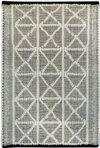 Rustic 30x50 Popcorn Chalk Rug 100% Hand-Loomed Cotton by IOT: Rustic 30x50 Popcorn Chalk Rug 100% Hand-Loomed Cotton by IOT Enhance your living space with this Stylish Popcorn Chalk Rug, expertly crafted from 100% hand-loomed cotton. This rug features a charming