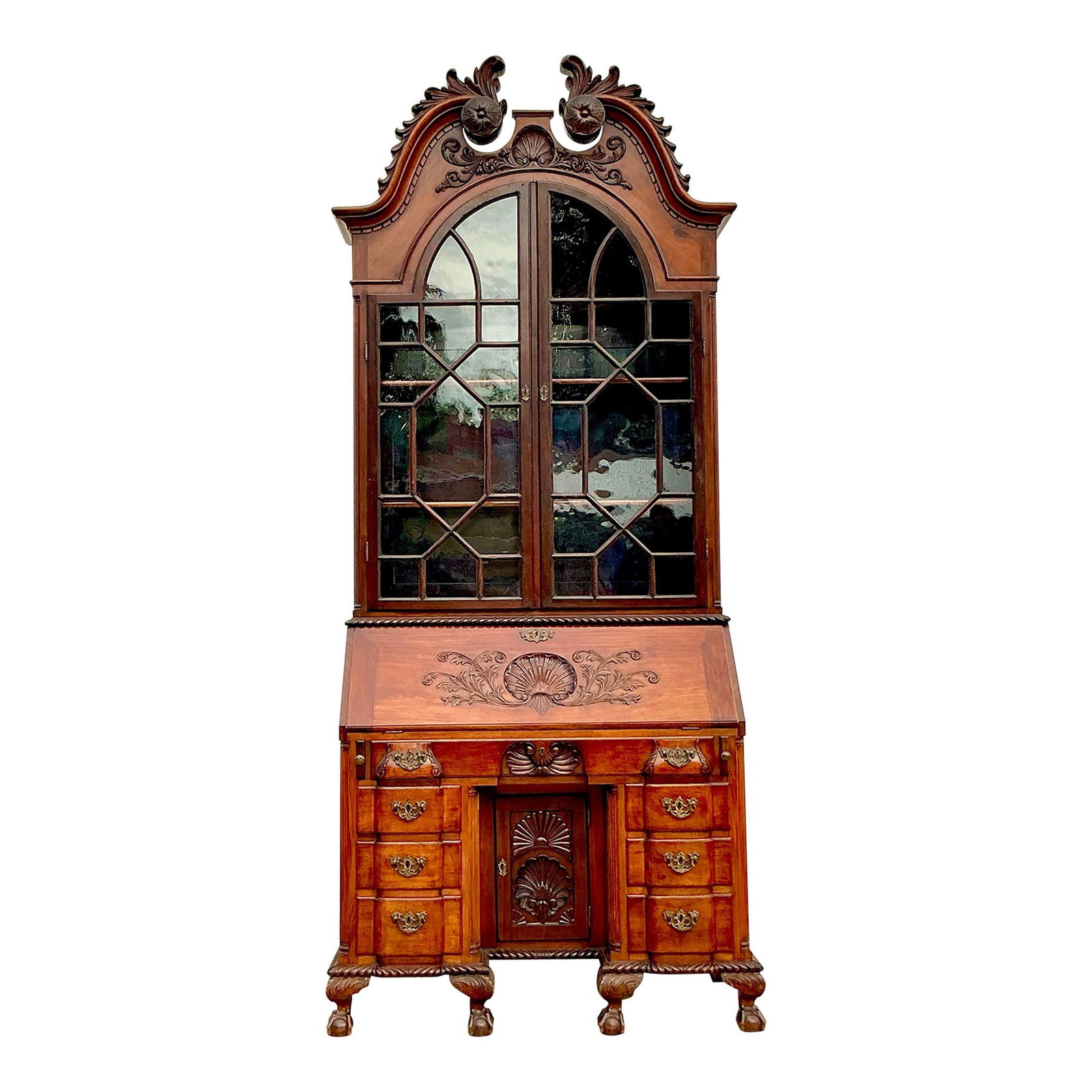 Vintage Regency Georgian Secretary Desk with Carved Details: Vintage Regency Georgian Secretary Desk with Carved Details This Vintage Regency Georgian Secretary Desk showcases intricate carved details and a timeless silhouette. The drop-front design reveals org