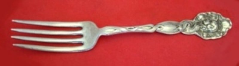 Sterling Silver Fork 6 5/8 Inch Dawn Pattern by Unger: Sterling Silver Fork 6 5/8 Inch Dawn Pattern by Unger This is a sterling silver regular fork in the Dawn pattern by Unger. The fork measures 6 5/8 inches and features no monogram. It is in excellent p